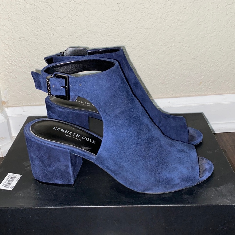 Kenneth Cole Val Sandal